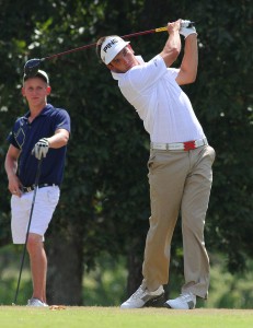 Senior Tyler Brown follows through with his swing at the Samford Intracollegiate held on Monday and Tuesday. The team finished 14th out 94 teams. || Photo courtesy of Sports Information