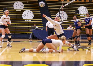 Kate Russell/The News Sophomore setter Sam Bedard passes a ball up during a game against Tennessee State.