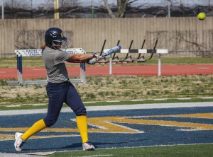 The softball team faced Evansville for the forth time this season. They are currently 1-3 against the Aces after winning the second game of the double-header 6-3 on Wednesday. || Lori Allen/The News