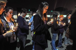 Ana Bundy // The News /// A group of Murray State students gathers outside of the Curris Center at the end of the walk Monday night.